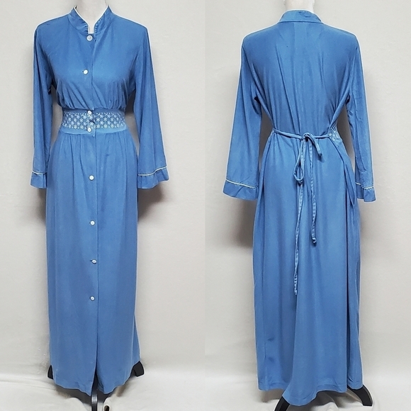 Vintage Other - VINTAGE 60s Carole Blue Fleece White Floral Tie-Waist Mandarin Collar Long Robe